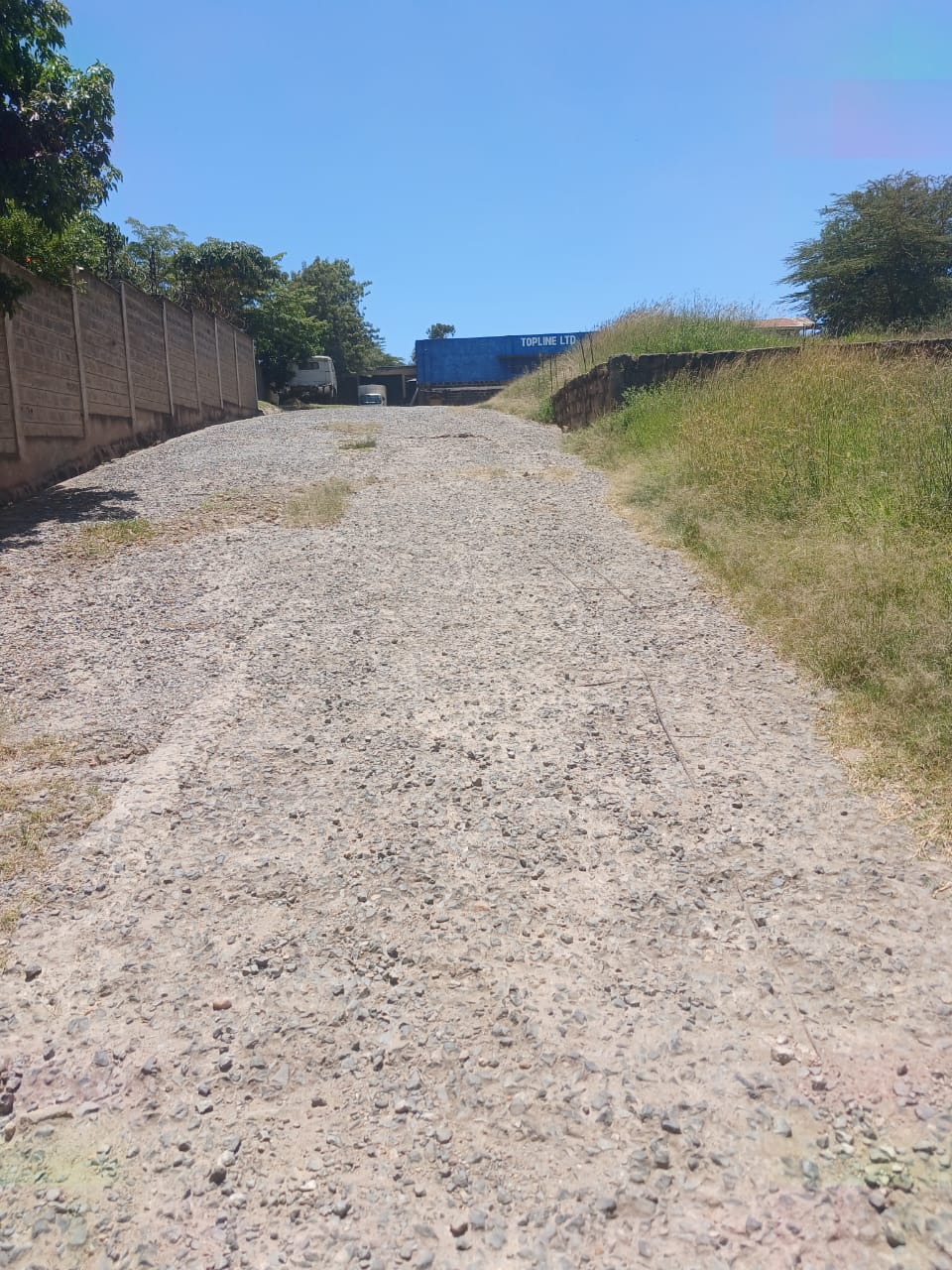 prime land Narok CBD – godowns on site
